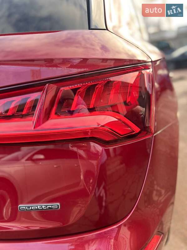 Внедорожник / Кроссовер Audi Q5 2019 в Чернигове