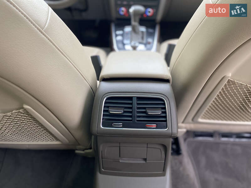 Внедорожник / Кроссовер Audi Q5 2015 в Дрогобыче