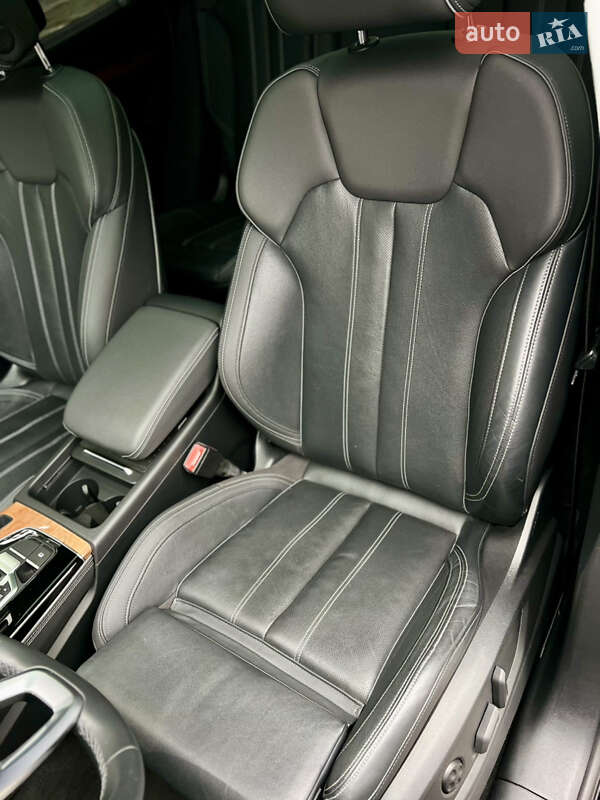 Внедорожник / Кроссовер Audi Q5 2020 в Львове