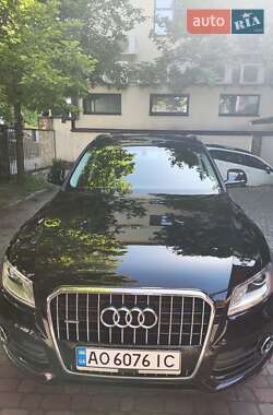 Внедорожник / Кроссовер Audi Q5 2015 в Ужгороде