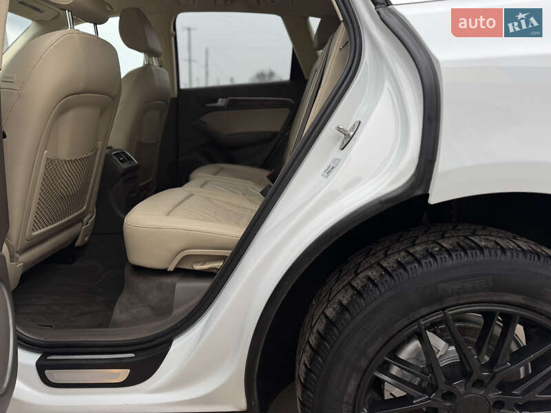 Внедорожник / Кроссовер Audi Q5 2016 в Умани