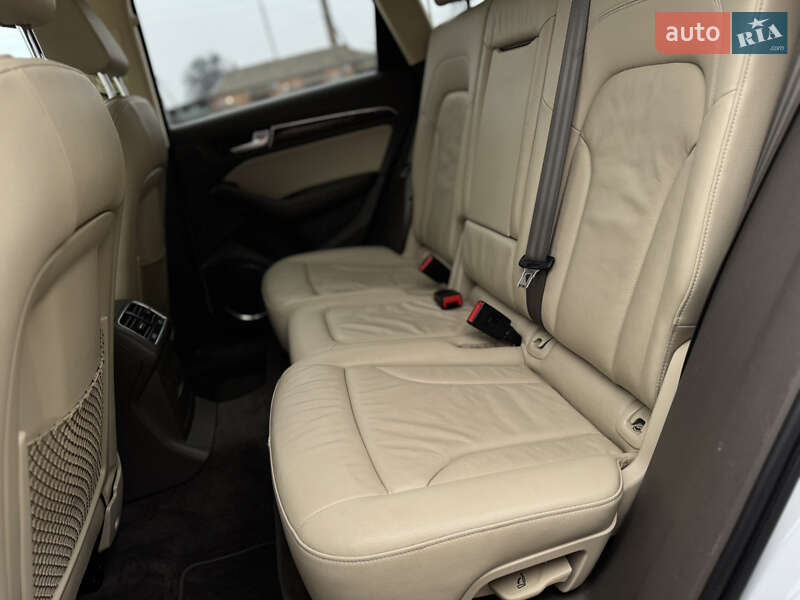 Внедорожник / Кроссовер Audi Q5 2016 в Умани