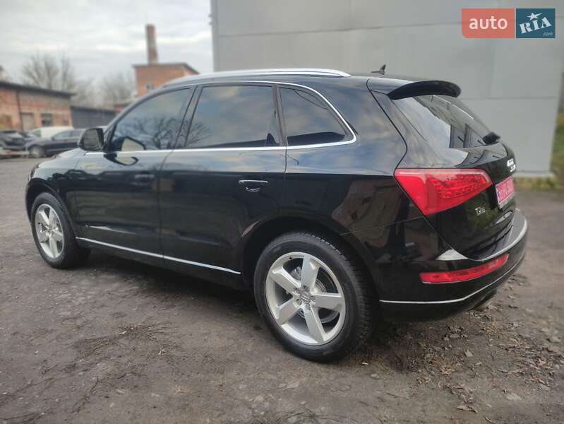 Внедорожник / Кроссовер Audi Q5 2012 в Дубно