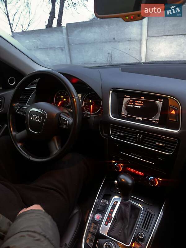 Внедорожник / Кроссовер Audi Q5 2012 в Дубно