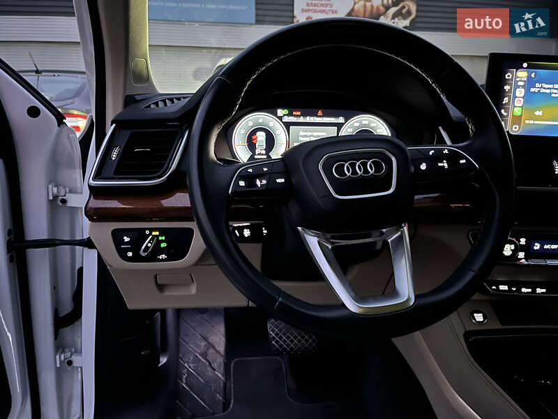 Внедорожник / Кроссовер Audi Q5 2022 в Киеве