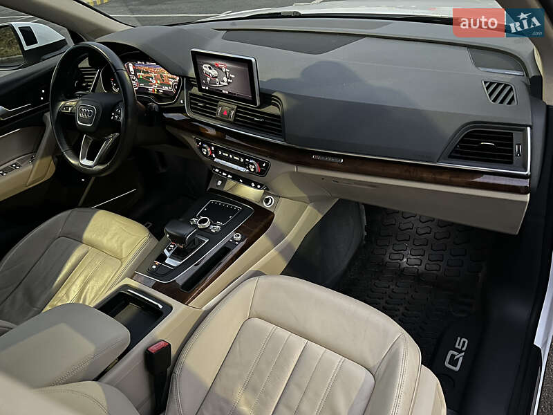 Внедорожник / Кроссовер Audi Q5 2018 в Львове