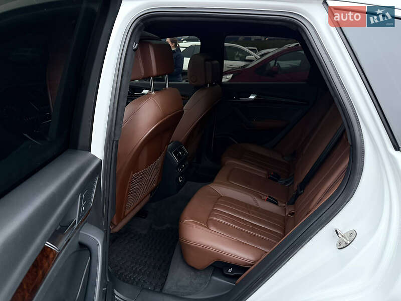 Внедорожник / Кроссовер Audi Q5 2018 в Кривом Роге