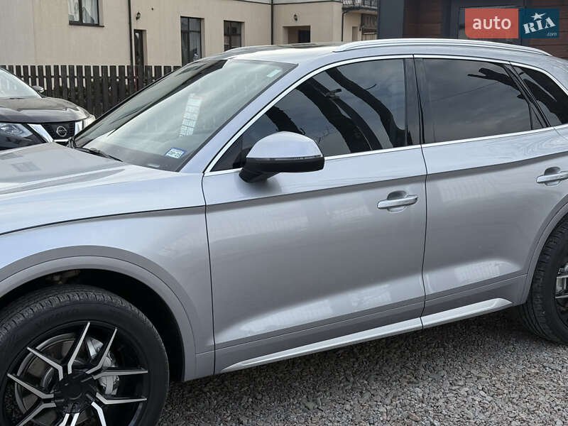 Внедорожник / Кроссовер Audi Q5 2018 в Стрые