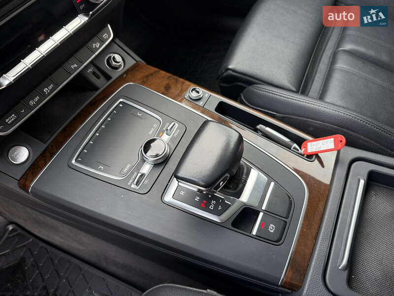 Внедорожник / Кроссовер Audi Q5 2018 в Стрые