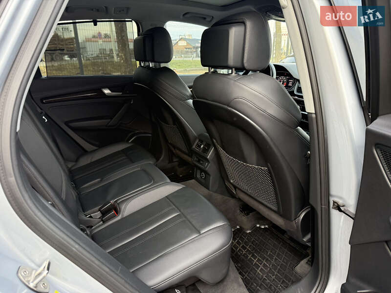 Внедорожник / Кроссовер Audi Q5 2018 в Стрые