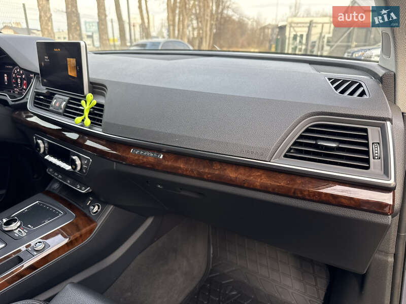 Внедорожник / Кроссовер Audi Q5 2018 в Стрые