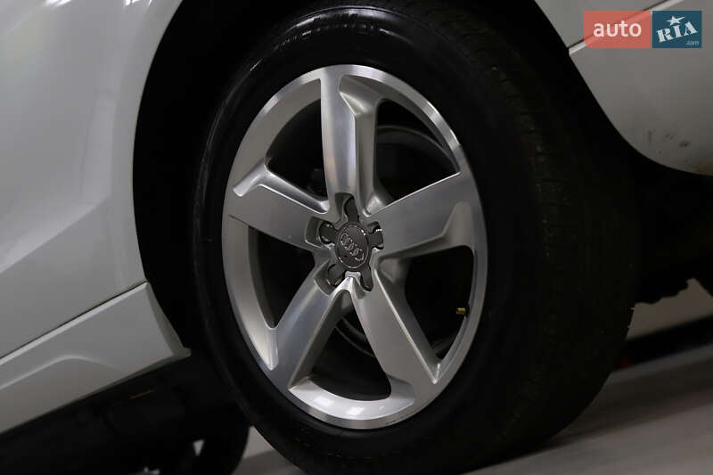 Внедорожник / Кроссовер Audi Q5 2012 в Дрогобыче