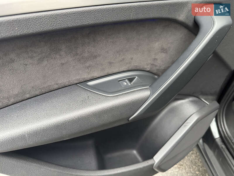 Внедорожник / Кроссовер Audi Q5 2017 в Харькове