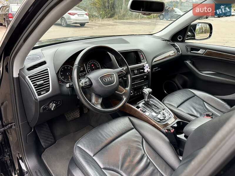Внедорожник / Кроссовер Audi Q5 2015 в Киеве