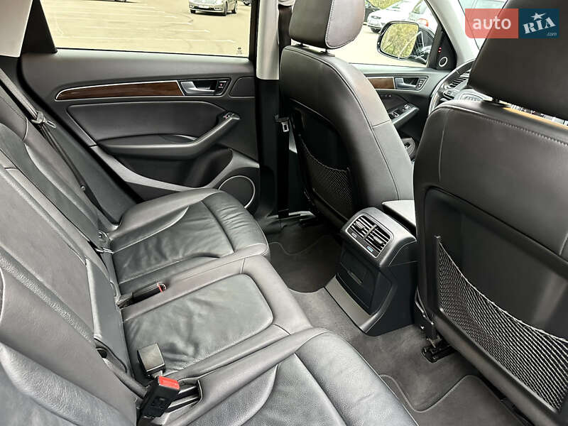 Внедорожник / Кроссовер Audi Q5 2015 в Киеве