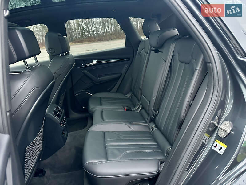 Внедорожник / Кроссовер Audi Q5 2019 в Бродах