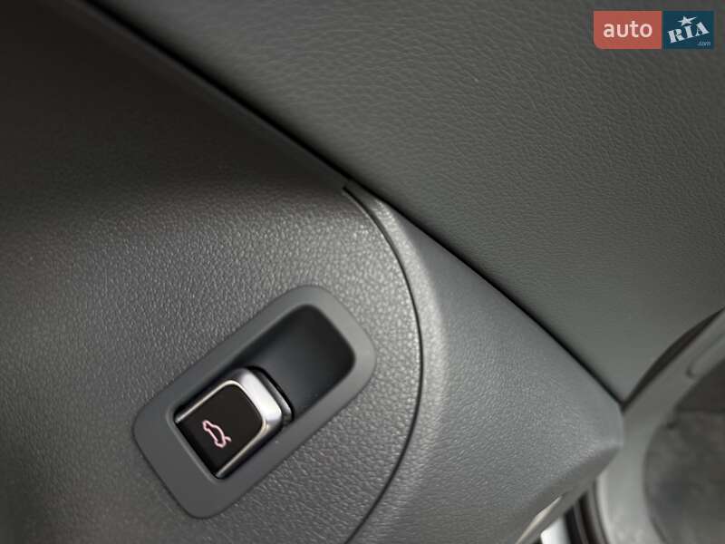 Внедорожник / Кроссовер Audi Q5 2016 в Стрые