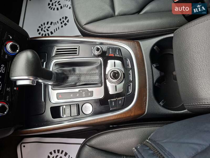 Внедорожник / Кроссовер Audi Q5 2015 в Луцке