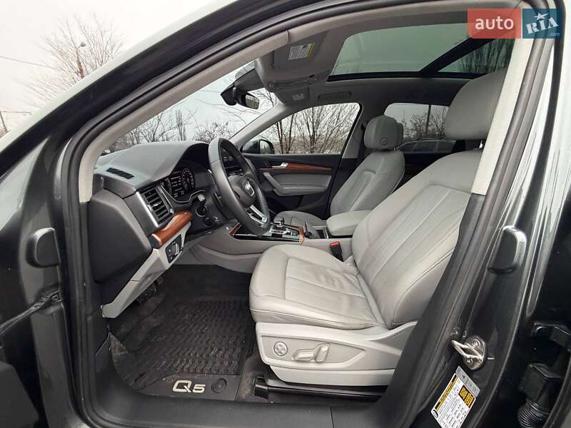 Внедорожник / Кроссовер Audi Q5 2021 в Кривом Роге