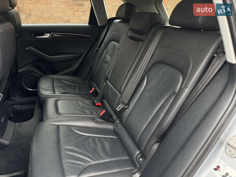 Внедорожник / Кроссовер Audi Q5 2016 в Ровно