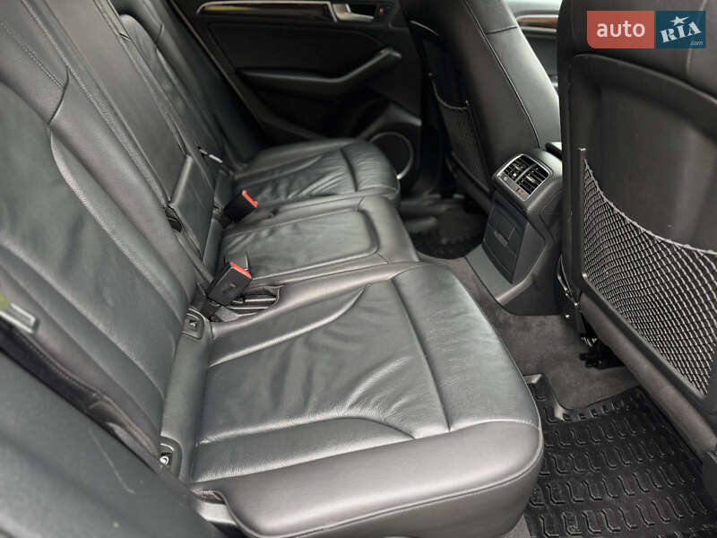 Внедорожник / Кроссовер Audi Q5 2016 в Ровно