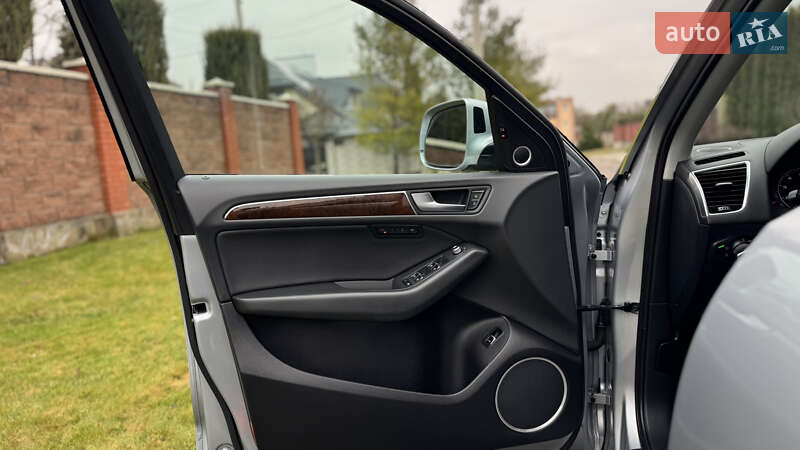 Внедорожник / Кроссовер Audi Q5 2016 в Ровно