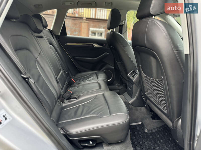 Внедорожник / Кроссовер Audi Q5 2016 в Ровно