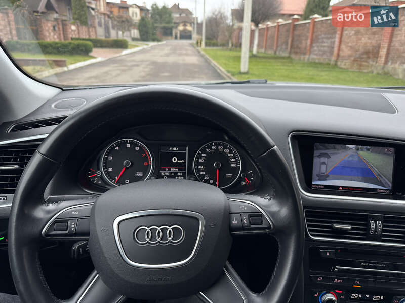 Внедорожник / Кроссовер Audi Q5 2016 в Ровно