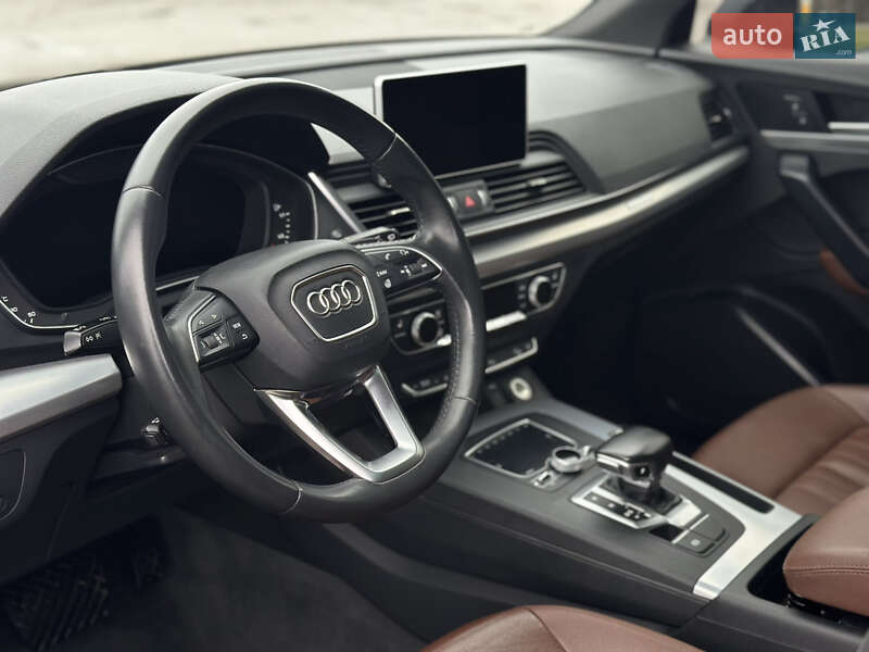 Внедорожник / Кроссовер Audi Q5 2020 в Ровно