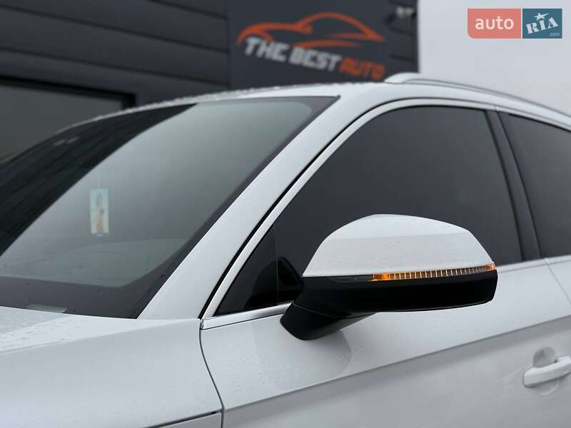 Внедорожник / Кроссовер Audi Q5 2018 в Ровно