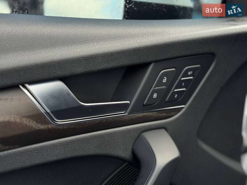 Внедорожник / Кроссовер Audi Q5 2018 в Ровно