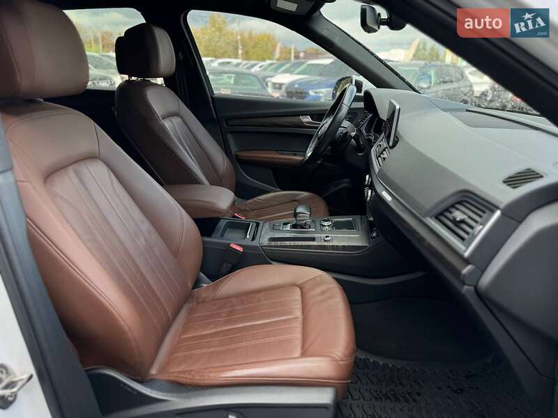 Внедорожник / Кроссовер Audi Q5 2018 в Ровно