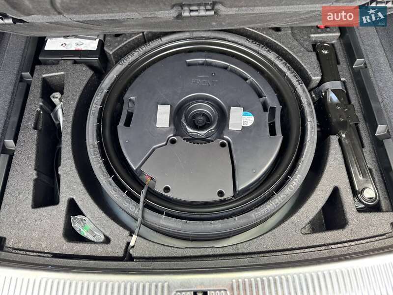 Внедорожник / Кроссовер Audi Q5 2018 в Ровно