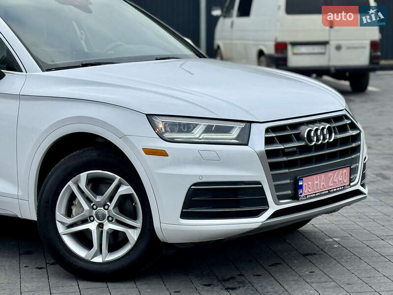 Позашляховик / Кросовер Audi Q5 2018 в Самборі