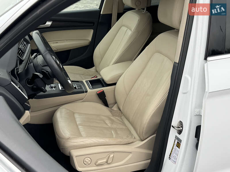 Позашляховик / Кросовер Audi Q5 2018 в Самборі