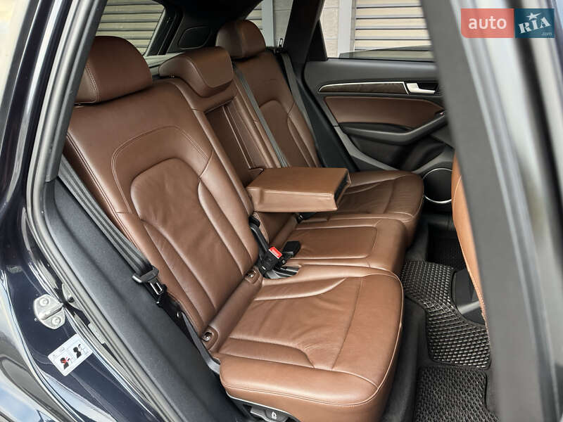 Внедорожник / Кроссовер Audi Q5 2016 в Киеве