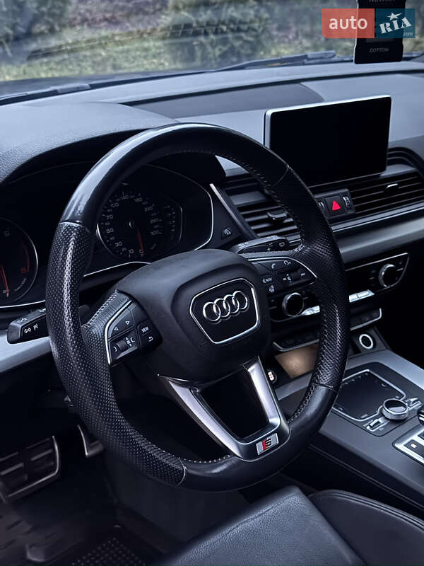 Внедорожник / Кроссовер Audi Q5 2019 в Ровно