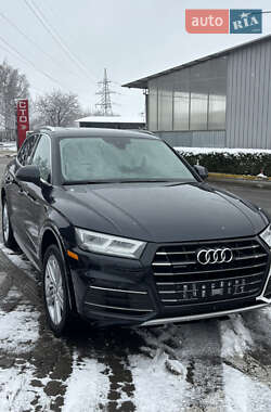 Внедорожник / Кроссовер Audi Q5 2020 в Черновцах