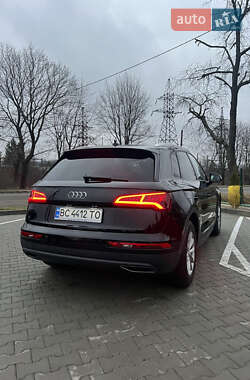 Внедорожник / Кроссовер Audi Q5 2020 в Киеве