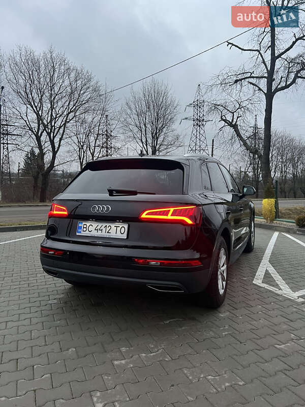 Внедорожник / Кроссовер Audi Q5 2020 в Киеве фото 5 Внедорожник / Кроссовер Audi Q5 2020 в Киеве