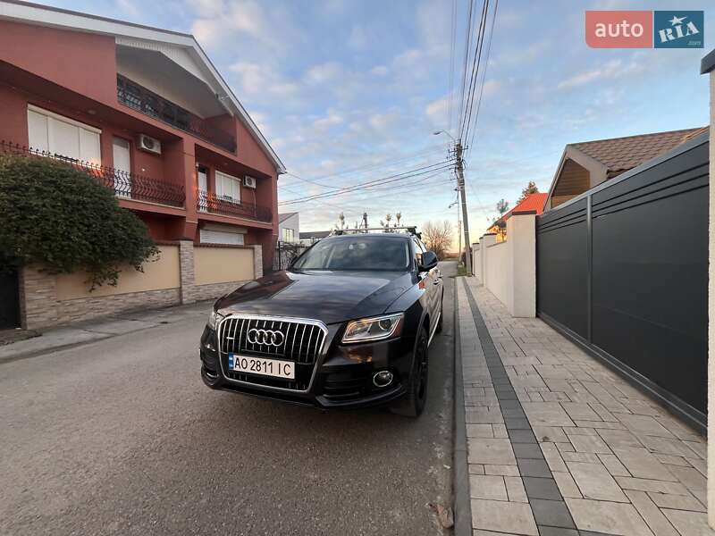 Позашляховик / Кросовер Audi Q5 2015 в Виноградові