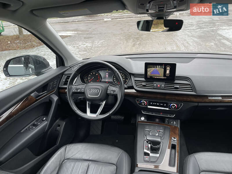 Позашляховик / Кросовер Audi Q5 2020 в Рівному