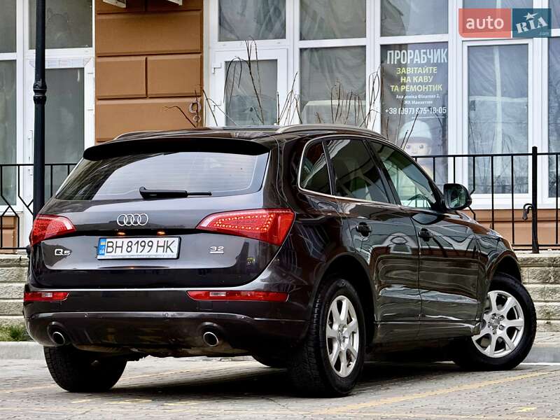 Внедорожник / Кроссовер Audi Q5 2009 в Одессе