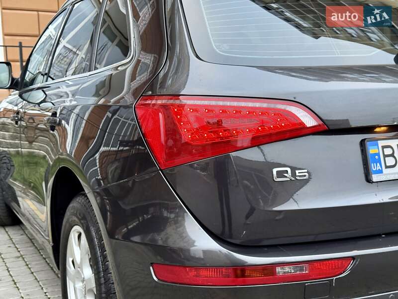 Внедорожник / Кроссовер Audi Q5 2009 в Одессе