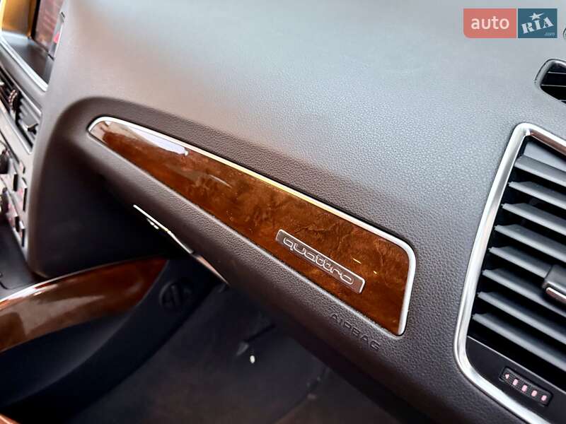 Внедорожник / Кроссовер Audi Q5 2009 в Одессе