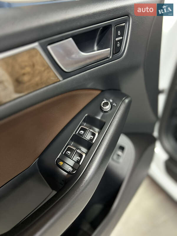 Позашляховик / Кросовер Audi Q5 2016 в Львові