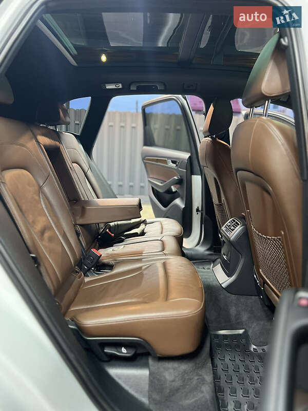 Позашляховик / Кросовер Audi Q5 2016 в Львові