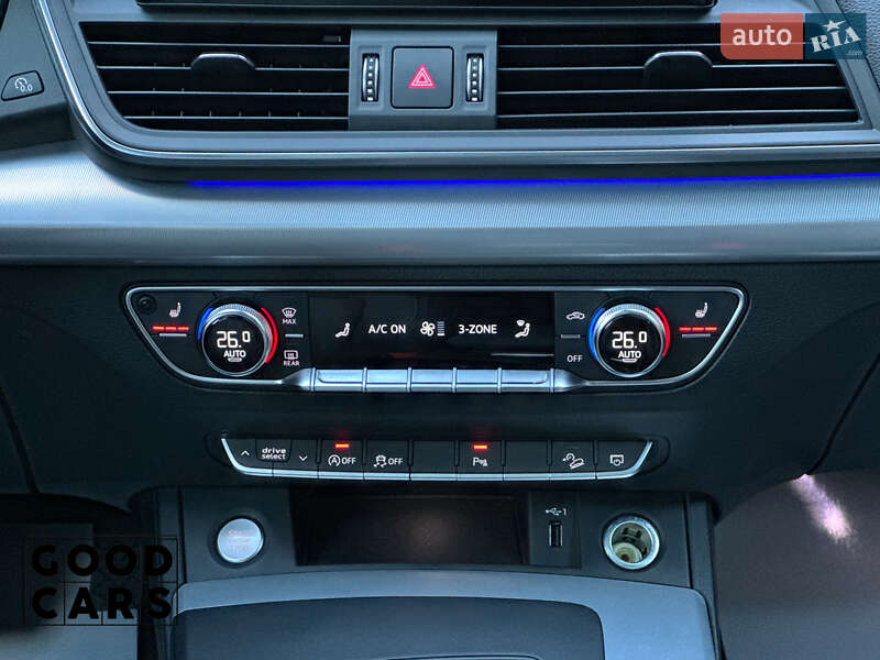 Позашляховик / Кросовер Audi Q5 2020 в Одесі