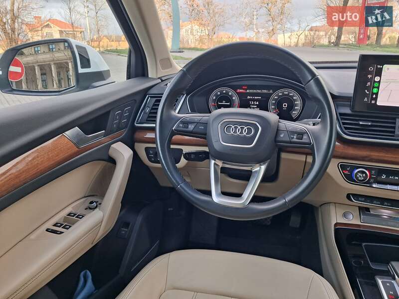 Внедорожник / Кроссовер Audi Q5 2022 в Одессе