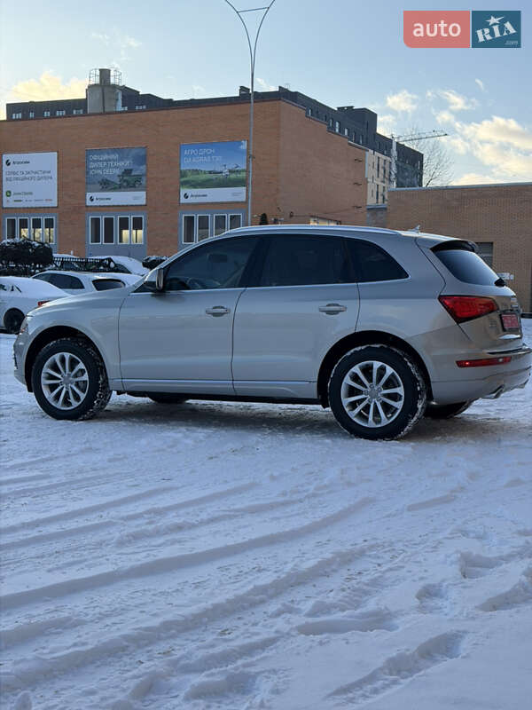 Внедорожник / Кроссовер Audi Q5 2015 в Луцке